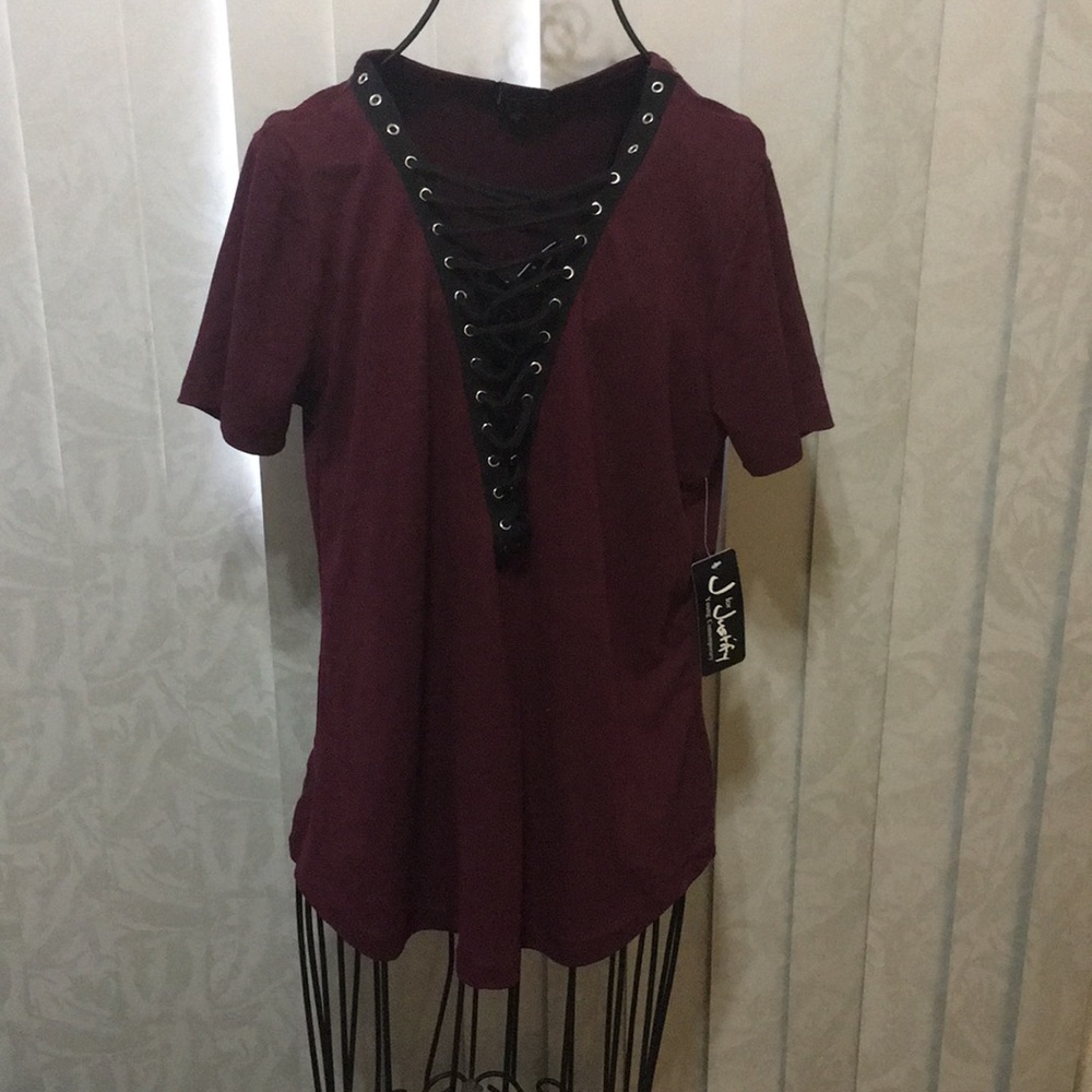 Maroon criss cross shirt